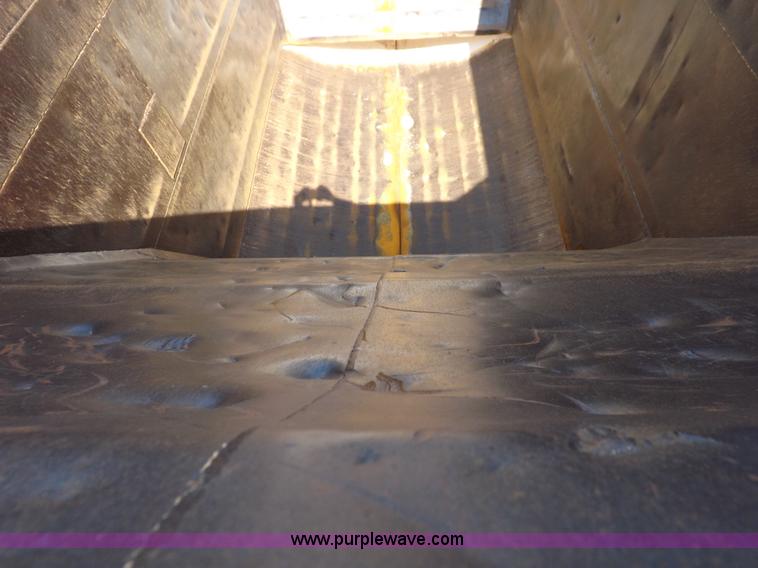 image for item H9206 1994 Corn Belt S4004 belly dump trailer