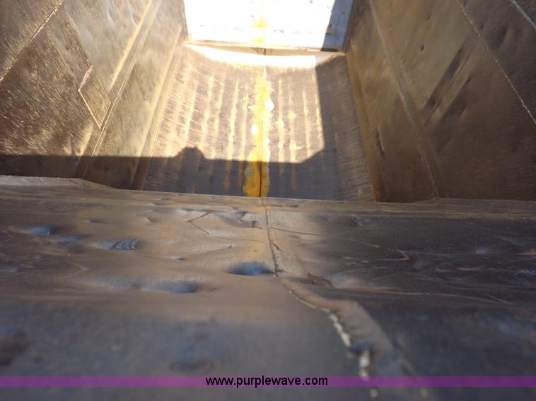 image for item H9206 1994 Corn Belt S4004 belly dump trailer