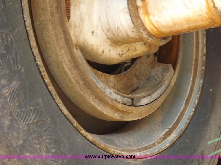 image for item H9206 1994 Corn Belt S4004 belly dump trailer