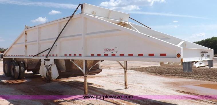 image for item H9207 2009 Corn Belt S4002 belly dump trailer