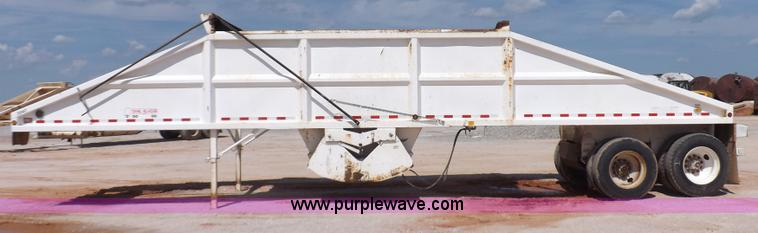 image for item H9207 2009 Corn Belt S4002 belly dump trailer