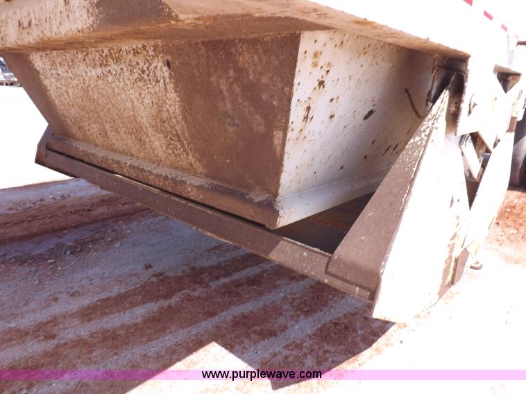 image for item H9207 2009 Corn Belt S4002 belly dump trailer