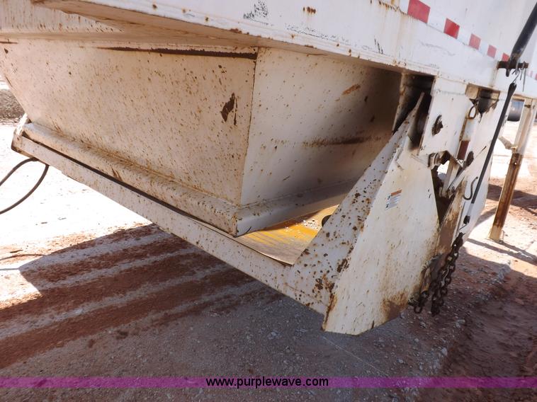image for item H9207 2009 Corn Belt S4002 belly dump trailer