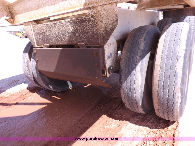 image for item H9207 2009 Corn Belt S4002 belly dump trailer