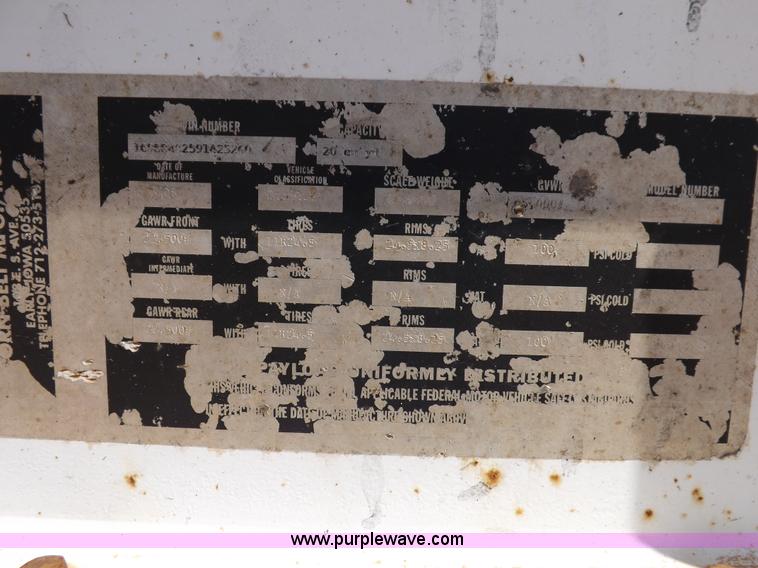 image for item H9207 2009 Corn Belt S4002 belly dump trailer