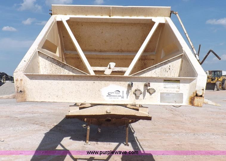 image for item H9208 2000 Corn Belt S4002 belly dump trailer