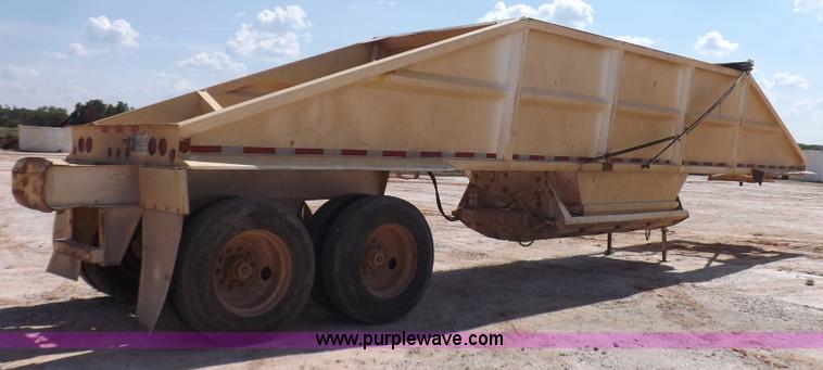 image for item H9208 2000 Corn Belt S4002 belly dump trailer
