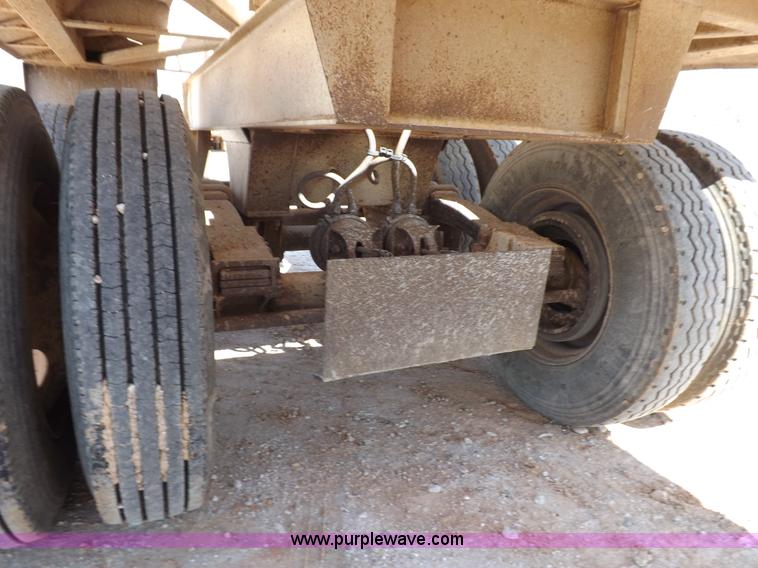 image for item H9208 2000 Corn Belt S4002 belly dump trailer