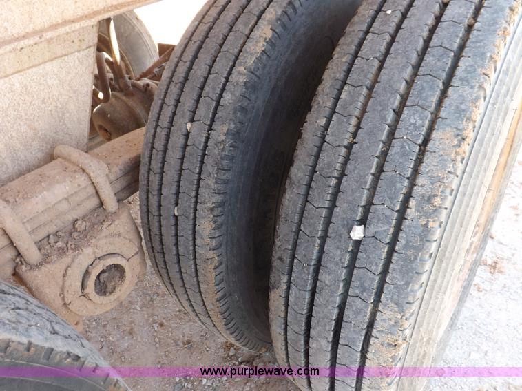 image for item H9208 2000 Corn Belt S4002 belly dump trailer