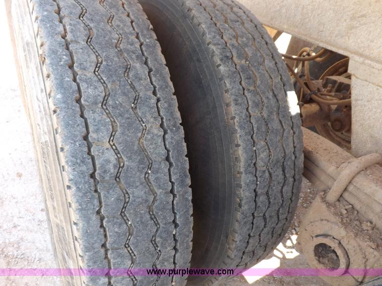 image for item H9208 2000 Corn Belt S4002 belly dump trailer