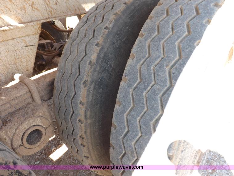 image for item H9208 2000 Corn Belt S4002 belly dump trailer