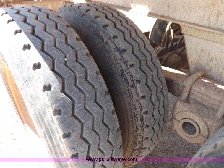 image for item H9208 2000 Corn Belt S4002 belly dump trailer