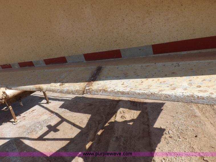 image for item H9208 2000 Corn Belt S4002 belly dump trailer