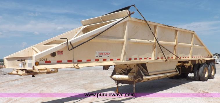 image for item H9209 2007 Corn Belt belly dump trailer