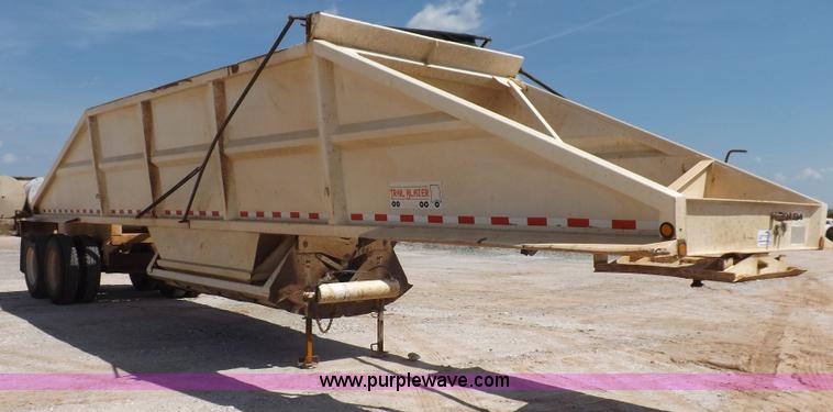 image for item H9209 2007 Corn Belt belly dump trailer