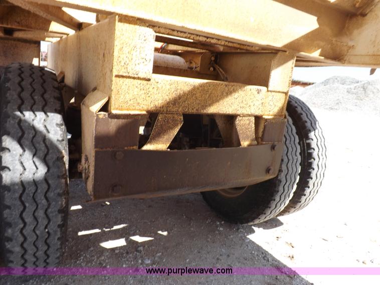 image for item H9209 2007 Corn Belt belly dump trailer
