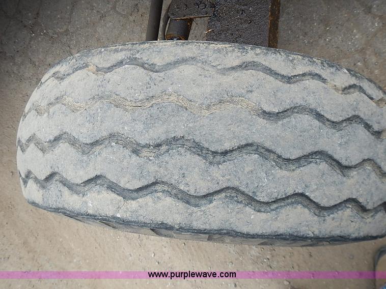 image for item I3528 Ford 555A backhoe