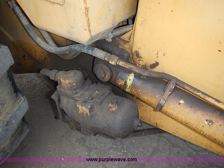 image for item I3528 Ford 555A backhoe