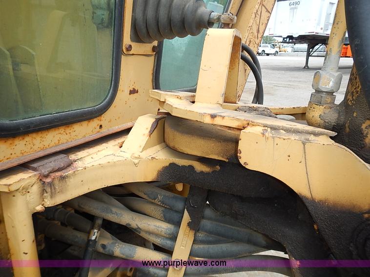image for item I3528 Ford 555A backhoe