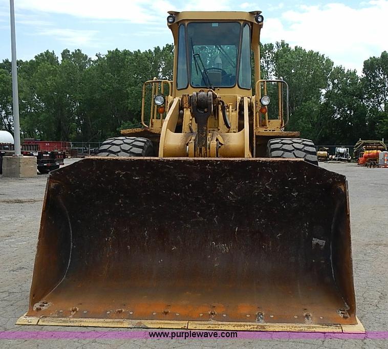 image for item I3529 1985 Caterpillar 950B wheel loader