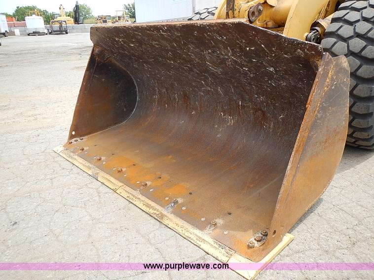 image for item I3529 1985 Caterpillar 950B wheel loader