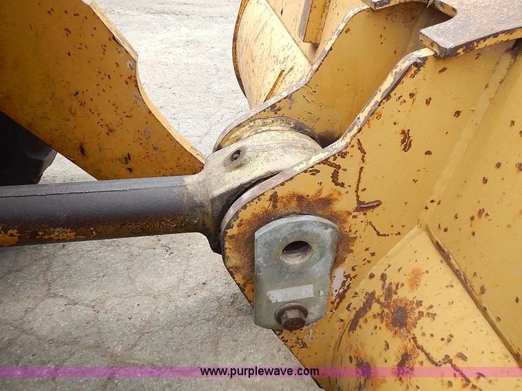 image for item I3529 1985 Caterpillar 950B wheel loader