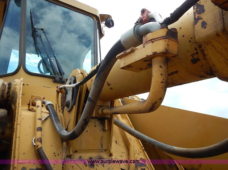 image for item I3529 1985 Caterpillar 950B wheel loader
