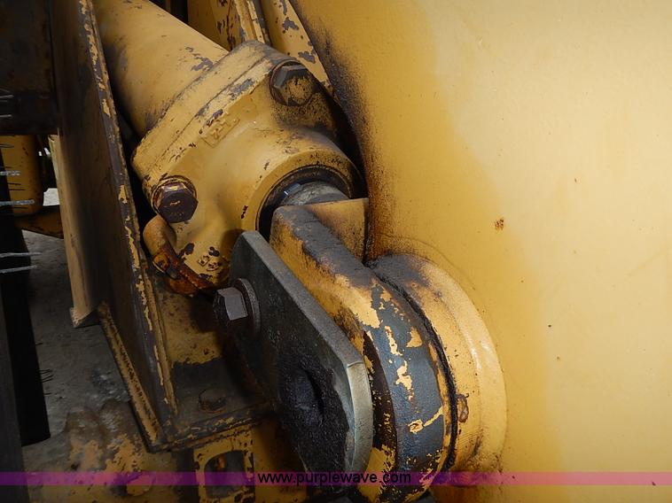 image for item I3529 1985 Caterpillar 950B wheel loader