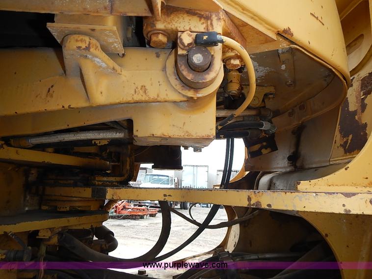 image for item I3529 1985 Caterpillar 950B wheel loader