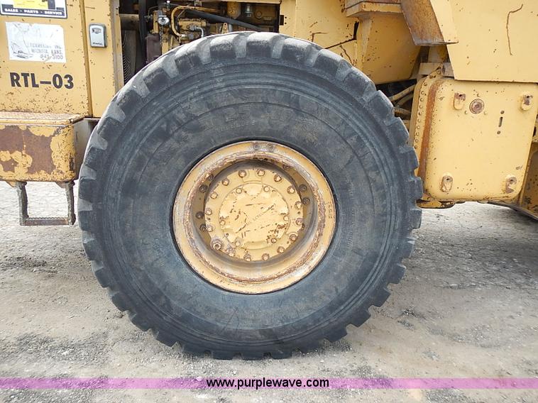 image for item I3529 1985 Caterpillar 950B wheel loader