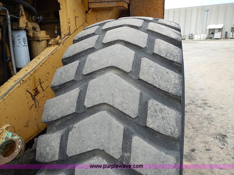 image for item I3529 1985 Caterpillar 950B wheel loader