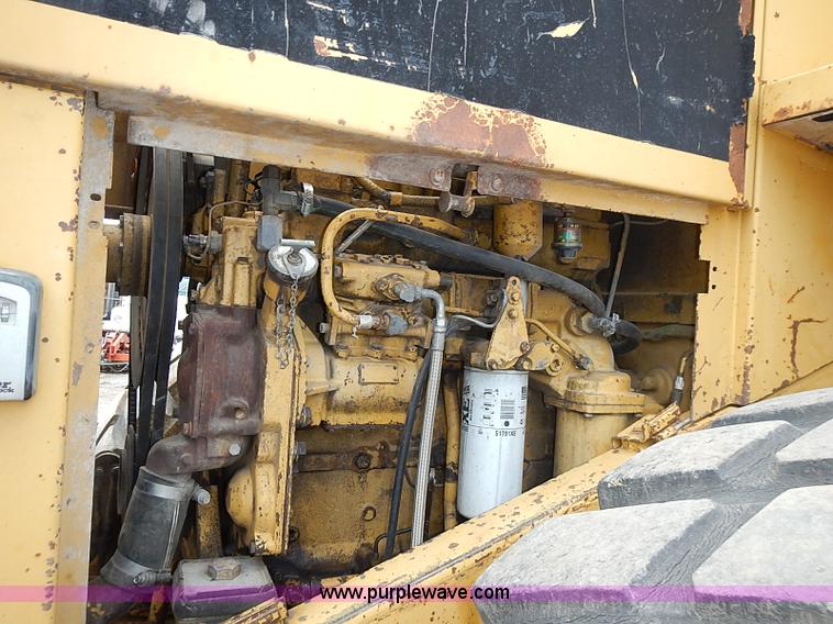 image for item I3529 1985 Caterpillar 950B wheel loader