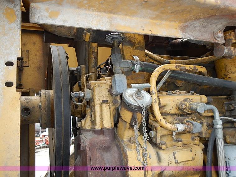 image for item I3529 1985 Caterpillar 950B wheel loader