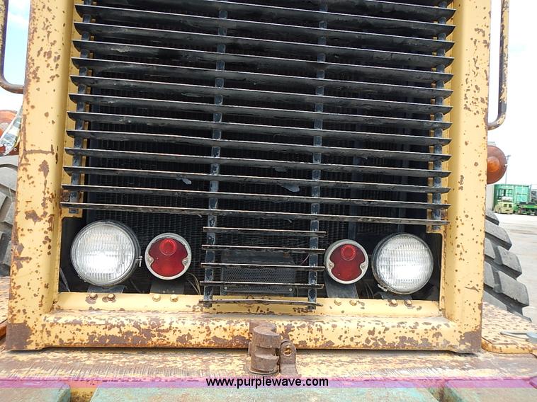 image for item I3529 1985 Caterpillar 950B wheel loader