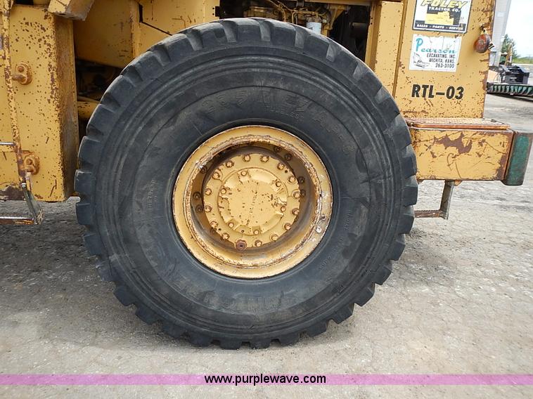 image for item I3529 1985 Caterpillar 950B wheel loader