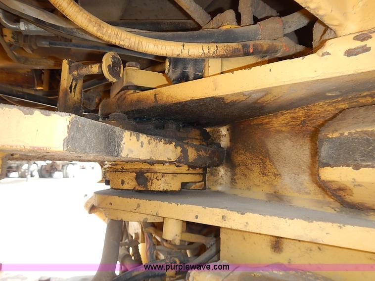 image for item I3529 1985 Caterpillar 950B wheel loader