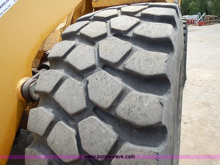 image for item I3529 1985 Caterpillar 950B wheel loader