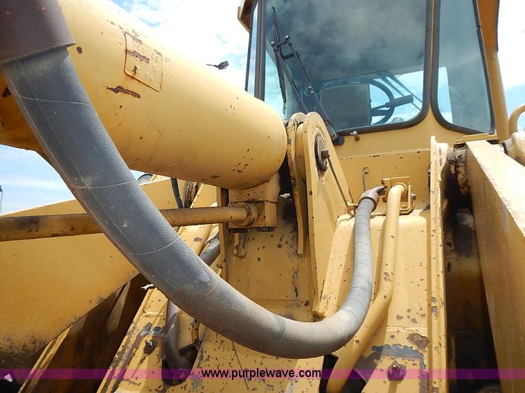 image for item I3529 1985 Caterpillar 950B wheel loader