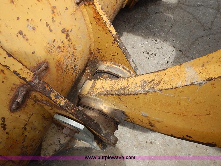 image for item I3529 1985 Caterpillar 950B wheel loader