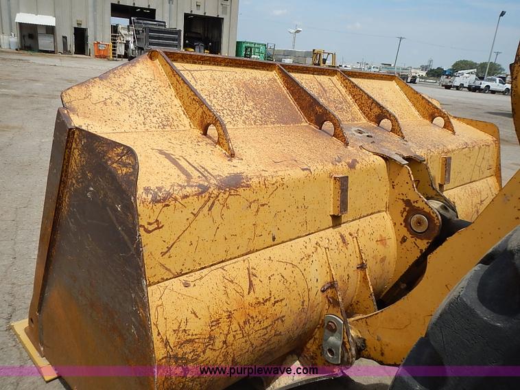 image for item I3529 1985 Caterpillar 950B wheel loader