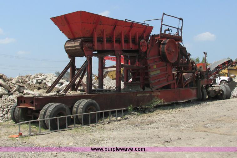 image for item I3854 Lippmann 30-36 Rock Ram jaw crusher