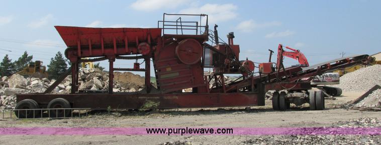 image for item I3854 Lippmann 30-36 Rock Ram jaw crusher