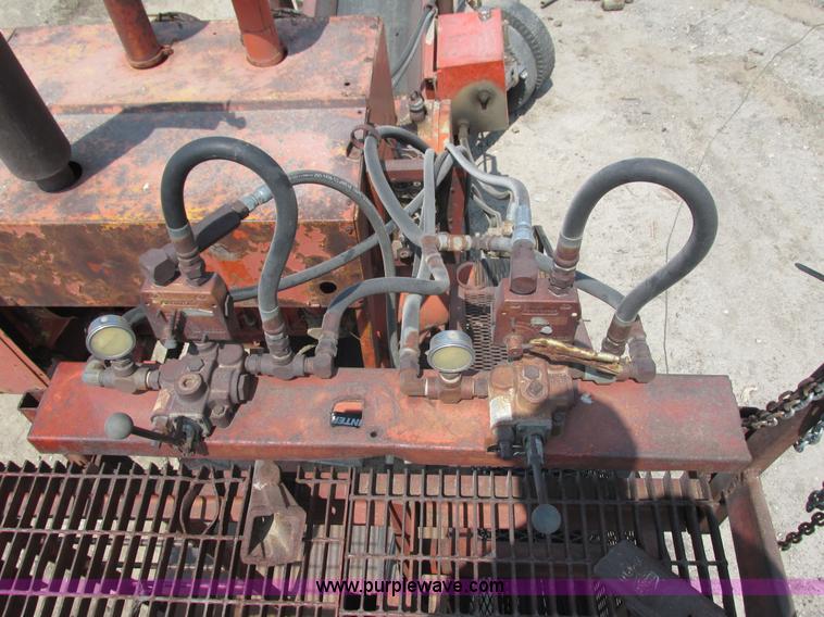 image for item I3854 Lippmann 30-36 Rock Ram jaw crusher