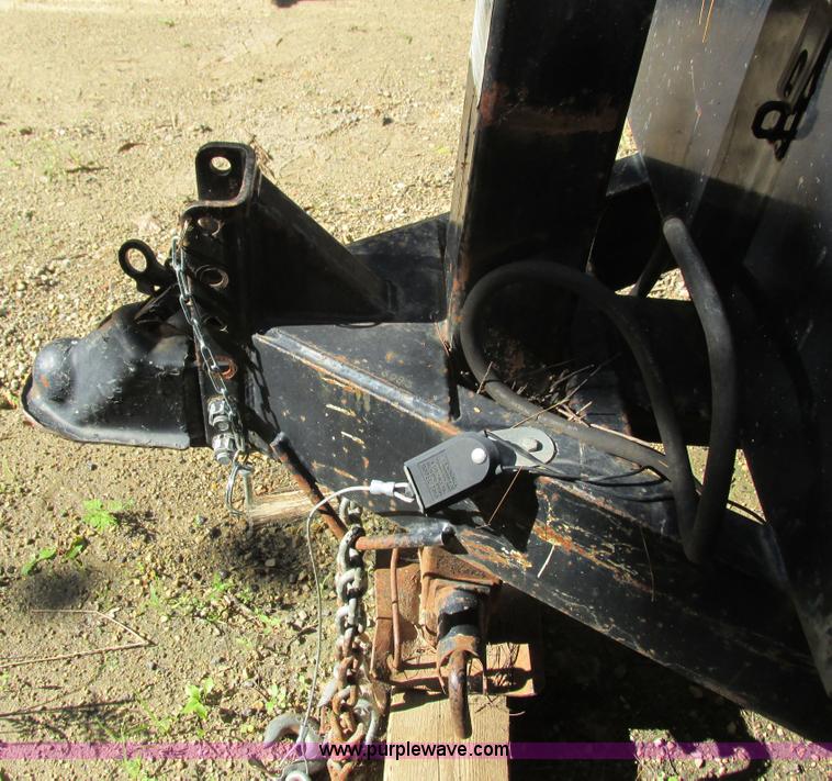 image for item I3870 2006 Maxi dump trailer