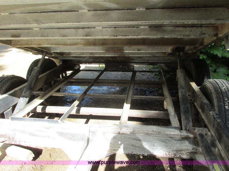 image for item I3870 2006 Maxi dump trailer