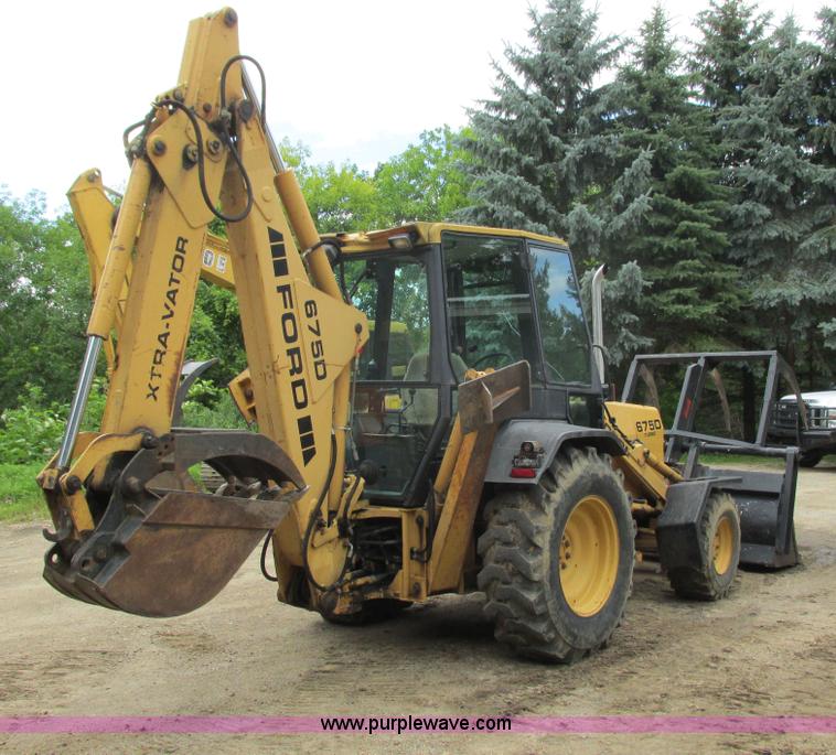 image for item I3872 Ford 675D backhoe