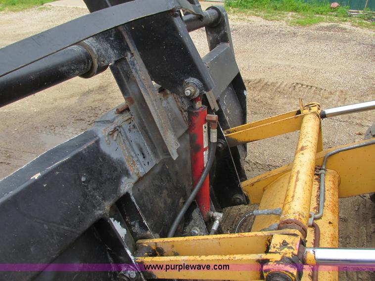 image for item I3872 Ford 675D backhoe