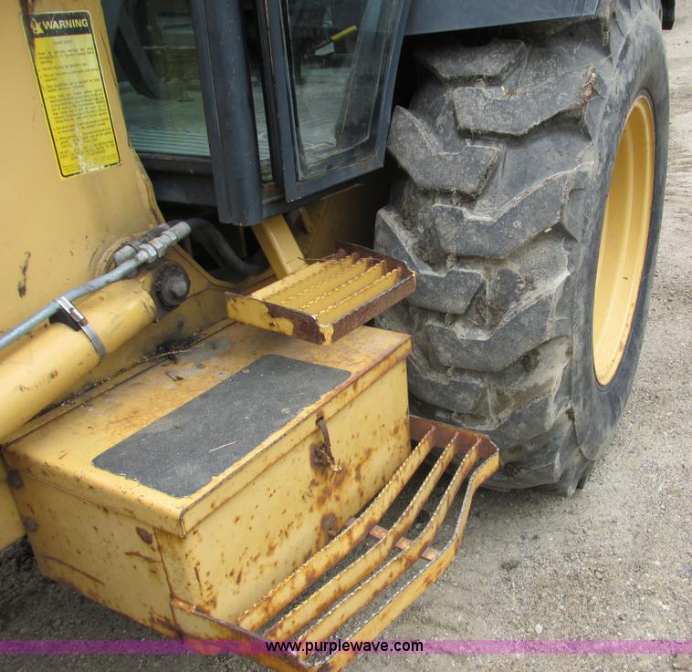 image for item I3872 Ford 675D backhoe