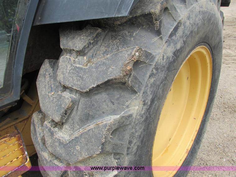 image for item I3872 Ford 675D backhoe