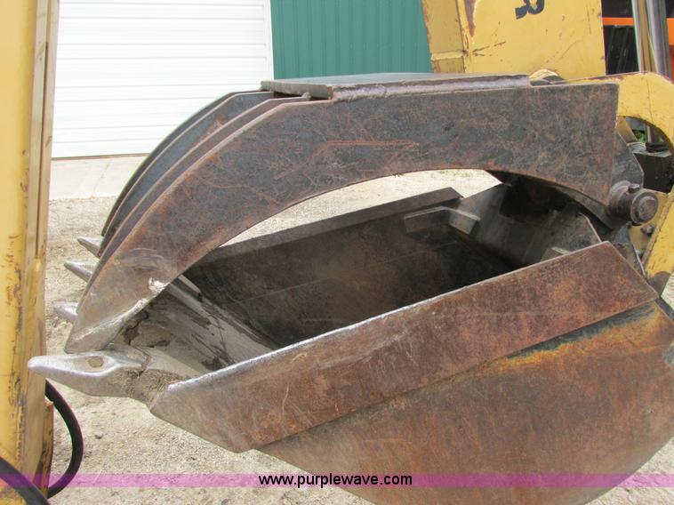 image for item I3872 Ford 675D backhoe